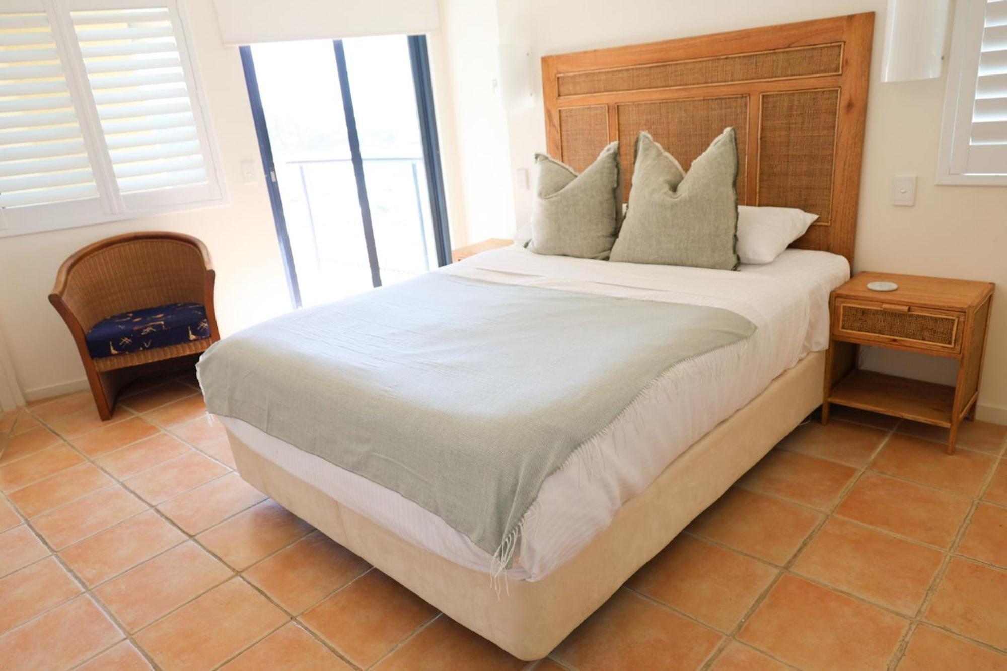 The Cove Yamba Aparthotel Exterior photo
