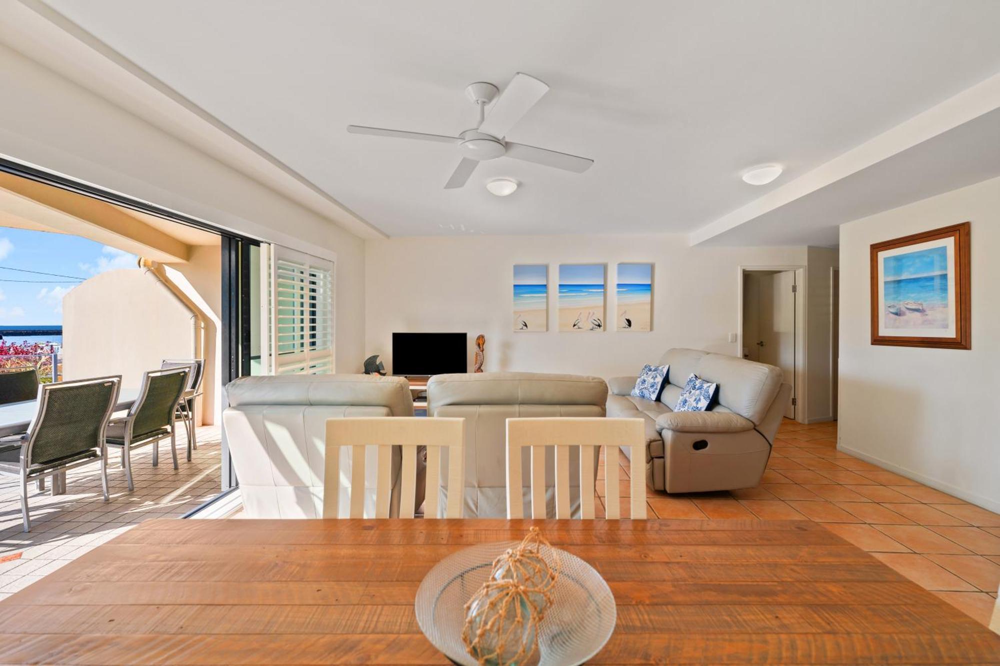 The Cove Yamba Aparthotel Exterior photo