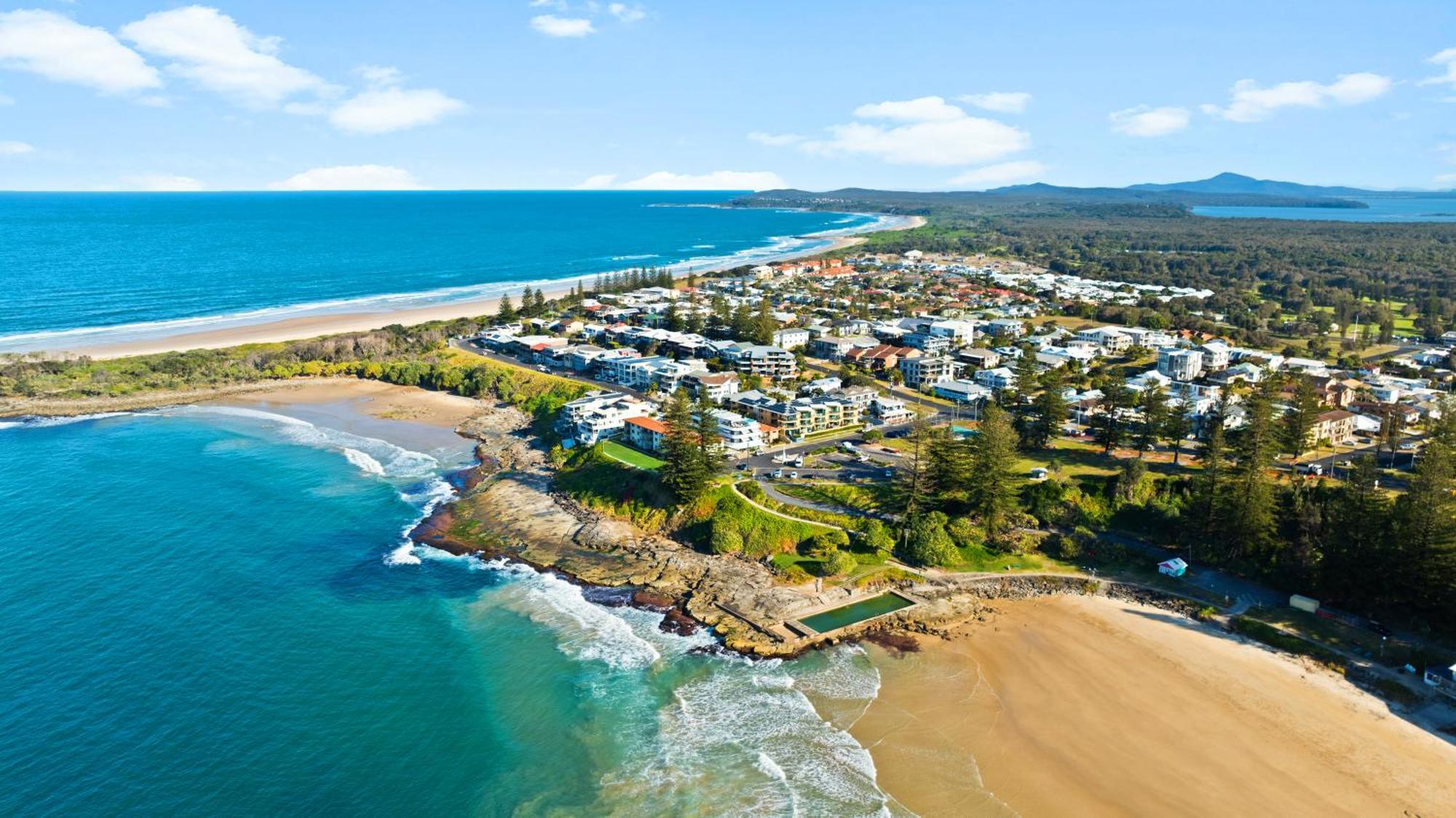 The Cove Yamba Aparthotel Exterior photo