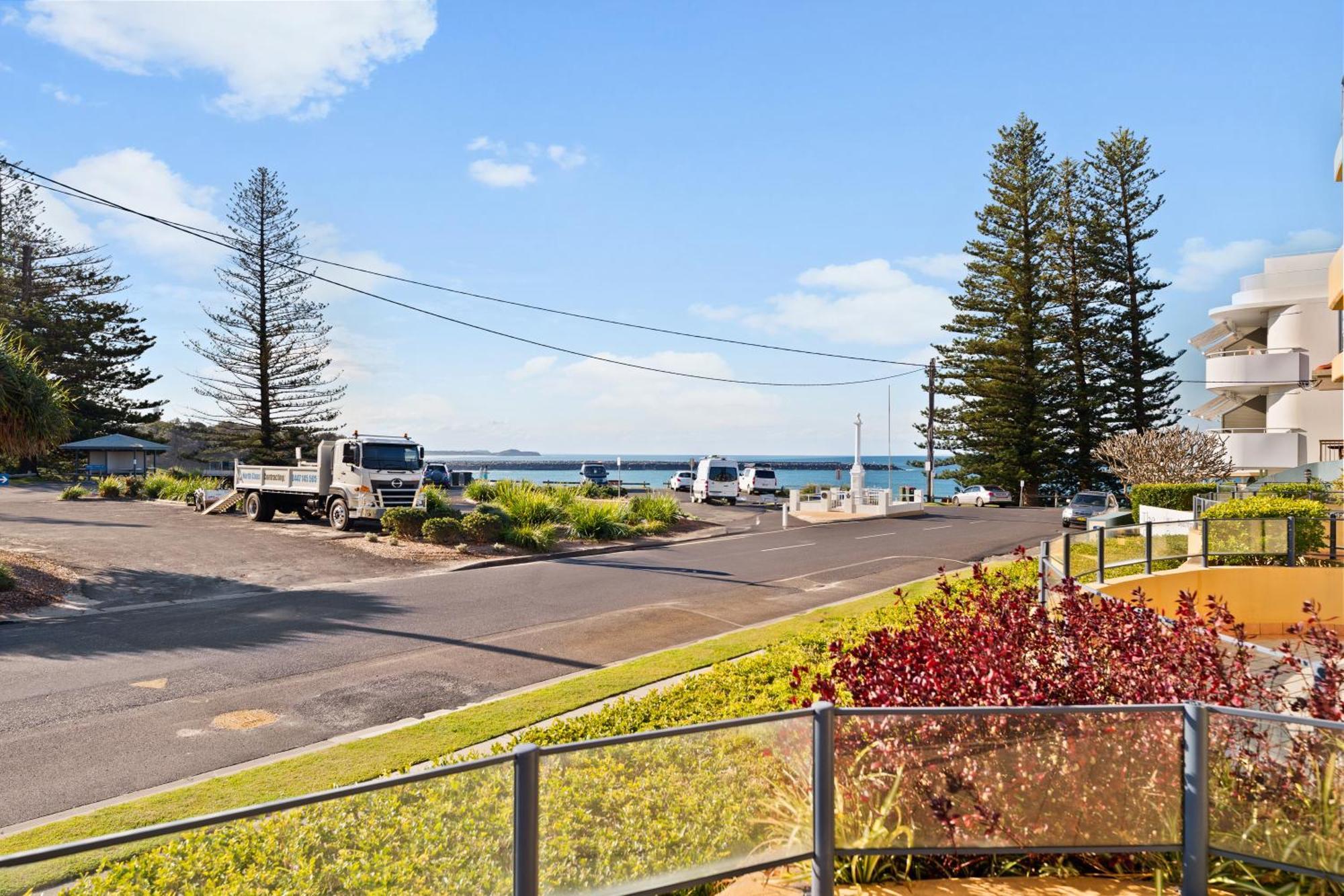 The Cove Yamba Aparthotel Exterior photo